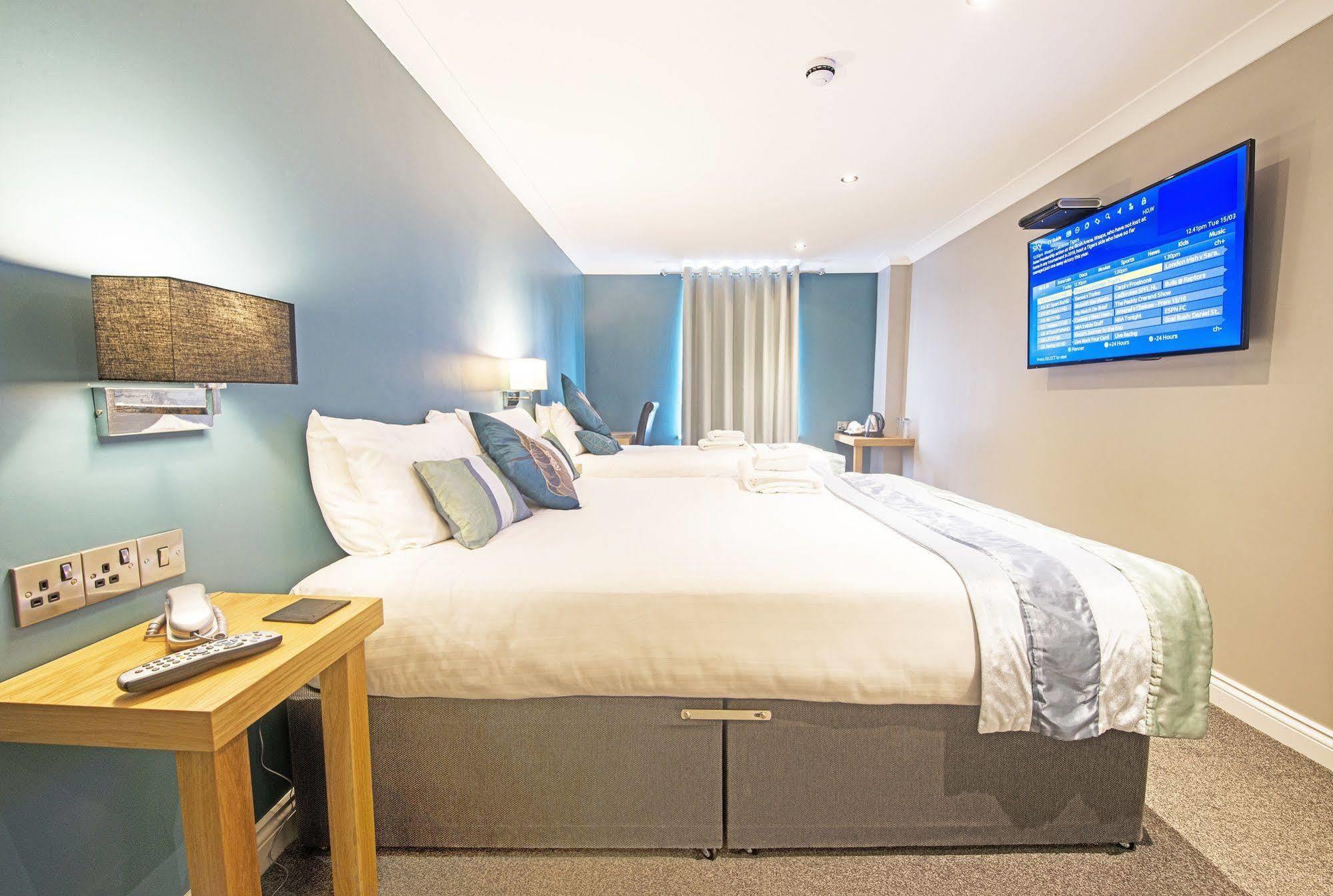 Dolphin Rooms Клийторпс Екстериор снимка